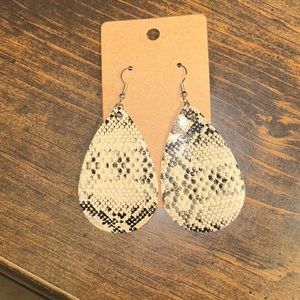 Handmade Snakeskin leather teardrop earrings.